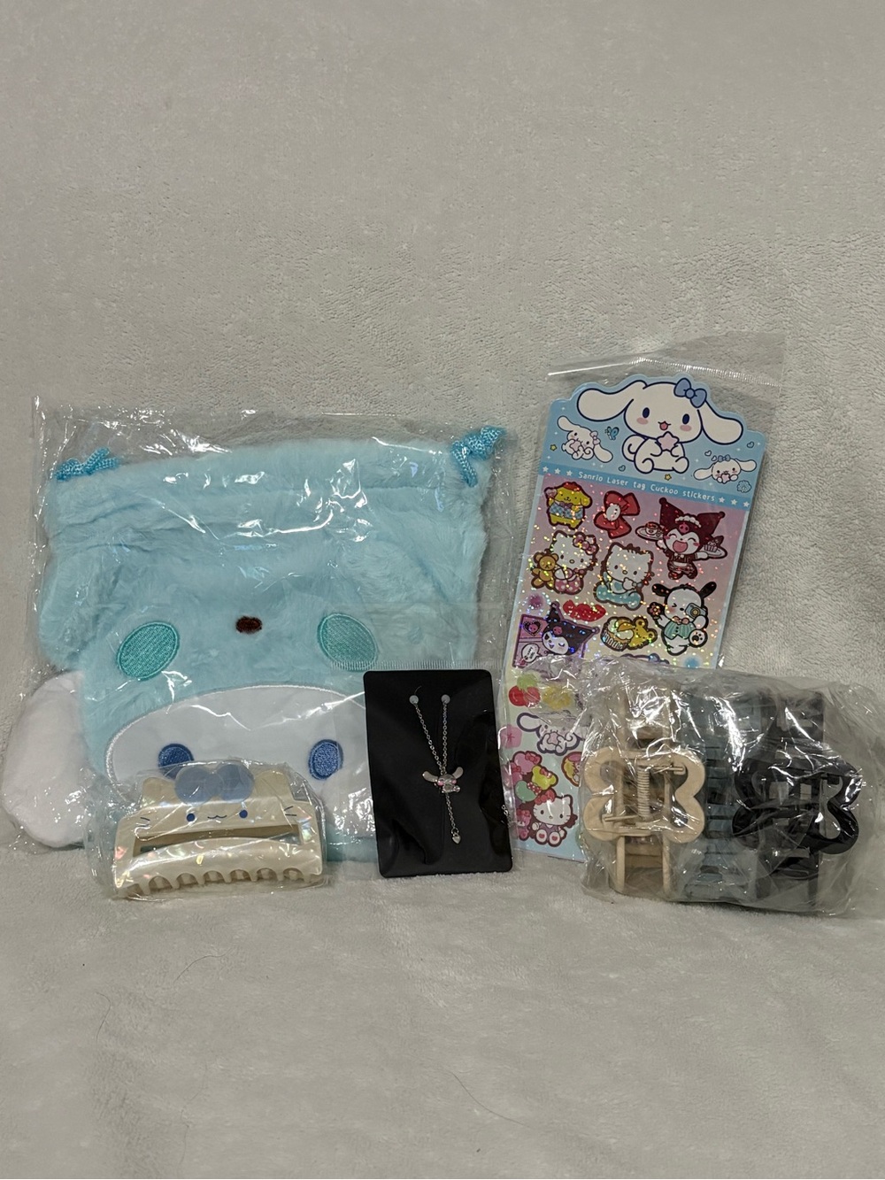 Cinnamoroll Bundle #7C - Plush Drawstring Pouch, Necklace, Hair Clips, Stickers